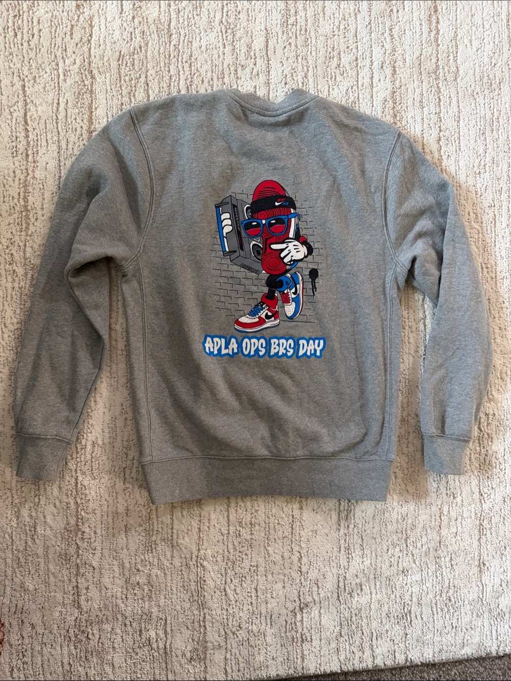 Nike Gray Crewneck Sweatshirt with Red & Blue Graphic M